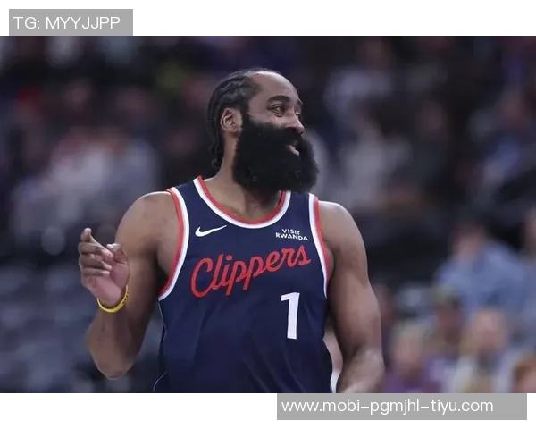 哈登申请交易迅速离队保罗被遣返两月仍未离开球队